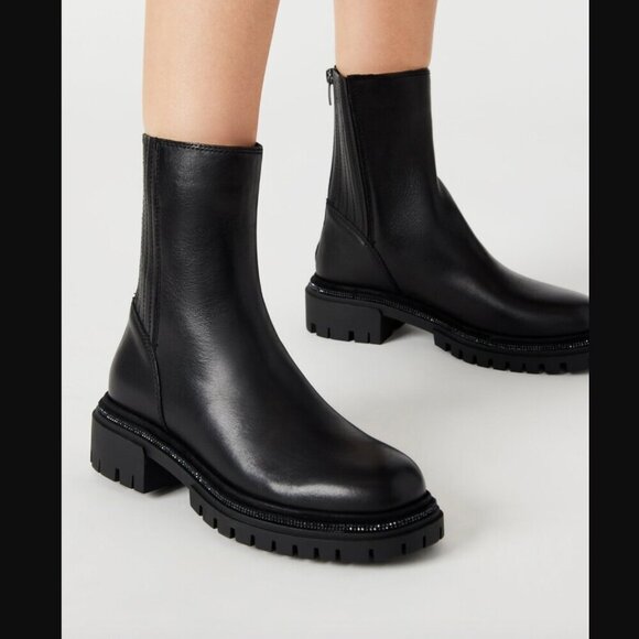 STEVE MADDEN Size 11 Black Leather Braced Sparkle Embellished Zip Ankle Boots - Picture 2 of 13